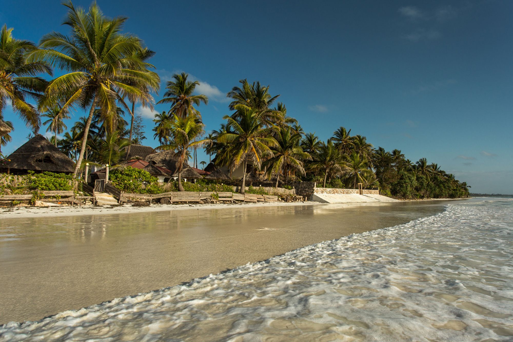 Miramont Retreat Zanzibar Hotel มาเทมวu ภายนอก รูปภาพ